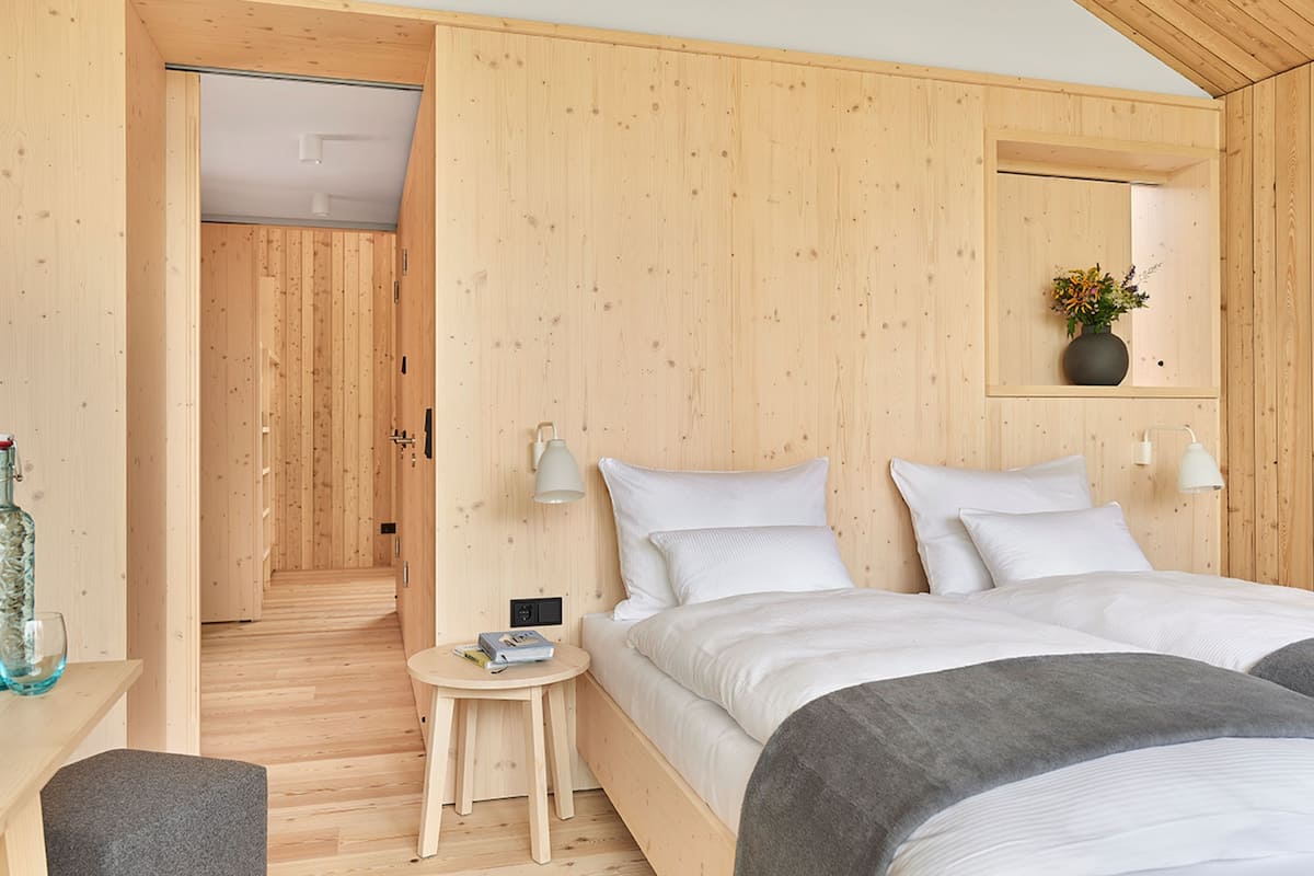 1 slaapkamer, hypoallergeen beddengoed, donzen dekbedden, een minibar