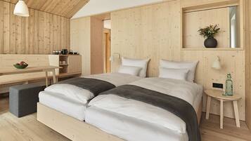 디럭스 더블룸 | 1 개의 침실, 저자극성 침구, 오리/거위털 이불, 미니바