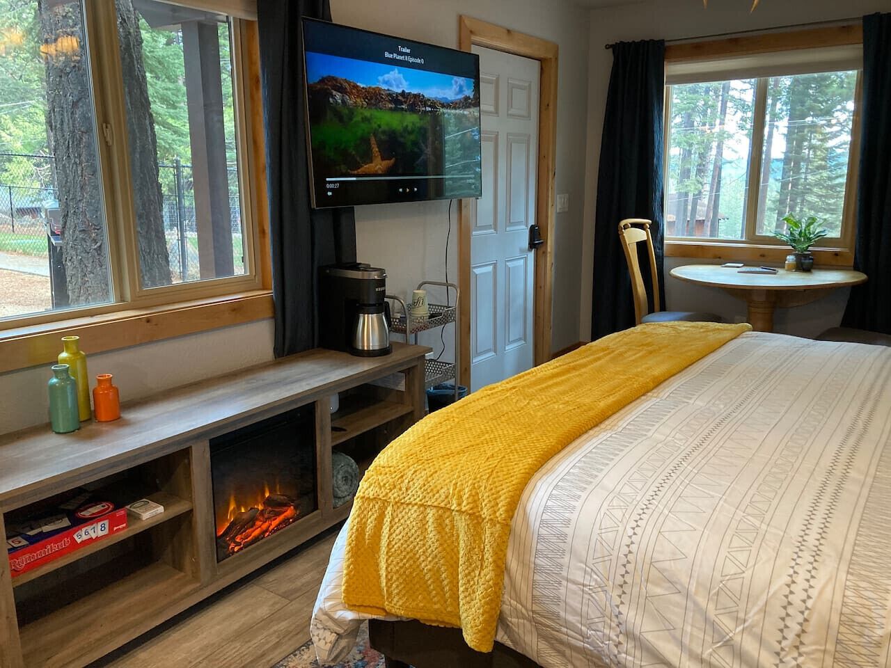 1 dormitorio, escritorio, wifi gratis y ropa de cama