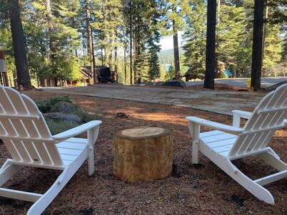 Little Dipper - Fall Couples Escape!