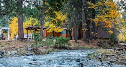 The Cabin - Winter Couple Escape