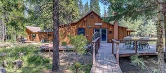 The Cabin - Fall Colors Abound