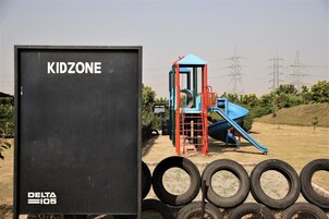 Área de juegos infantiles al aire libre