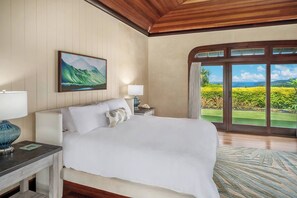 5 bedrooms, desk, iron/ironing board, free WiFi - Stunning, expansive home with pool, jacuzzi, waterfall and ocean views (Kilauea)