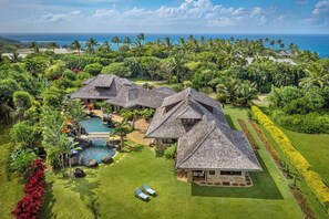 Exterior - Stunning, expansive home with pool, jacuzzi, waterfall and ocean views (Kilauea)