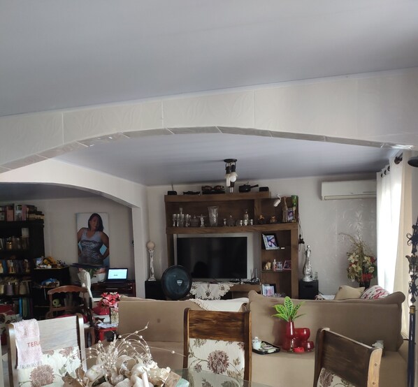 Interior - Comfortable house near the beach (Itapema)