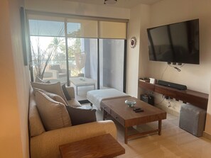 Smart TV - Beautiful 3 Bed 2 Bath Condo 1/2 a block to the beach. 5 min to Bucerias Centro (Bucerías)