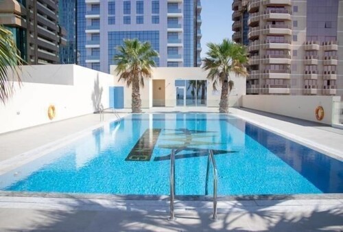 GreenFuture - Downtown View, High Rise Luxurious Studio