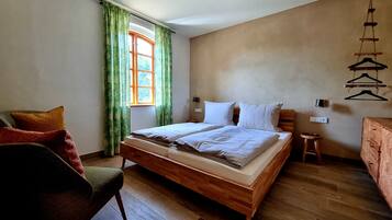 1 bedroom, WiFi (free), bed sheets