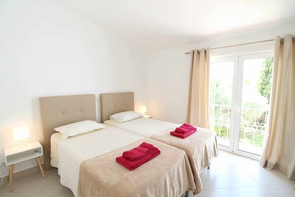2 chambres, fer et planche Ă repasser, lit parapluie, Wi-Fi gratuit