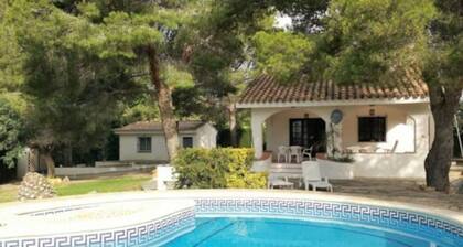 Villa Génova 8 to 10 persons, private pool, air conditioning