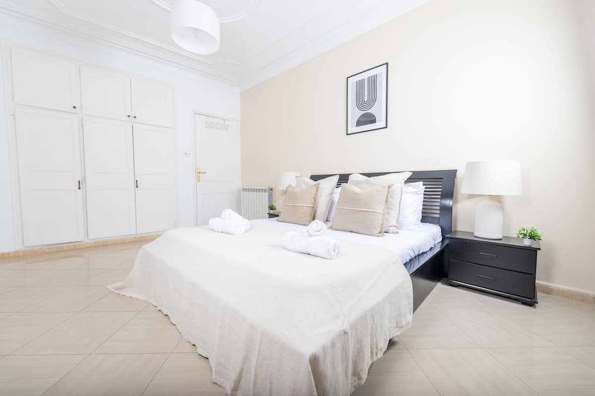 Apartment | 2 Schlafzimmer, Allergikerbettwaren, individuell eingerichtet