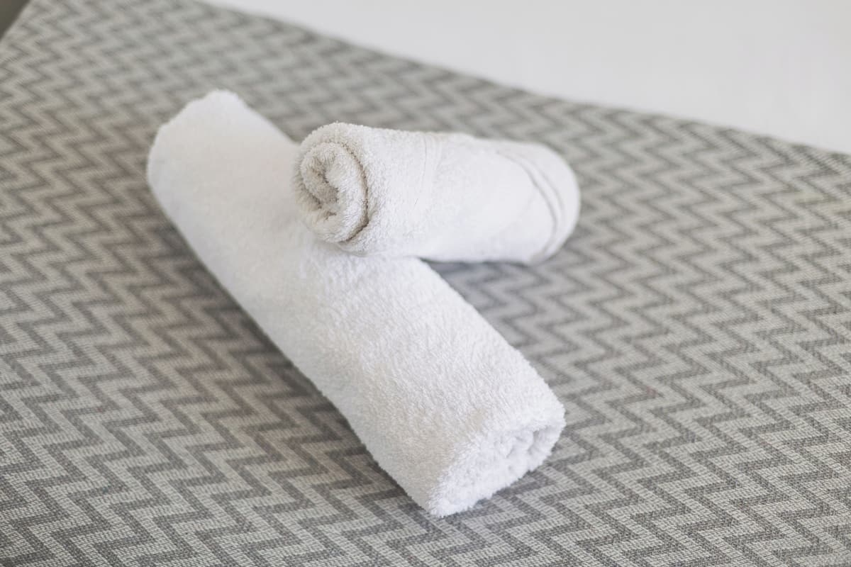 2 Schlafzimmer, Allergikerbettwaren, individuell eingerichtet