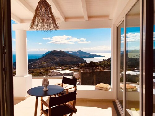 Sciara Eolie luxury apartment with Jacuzzi