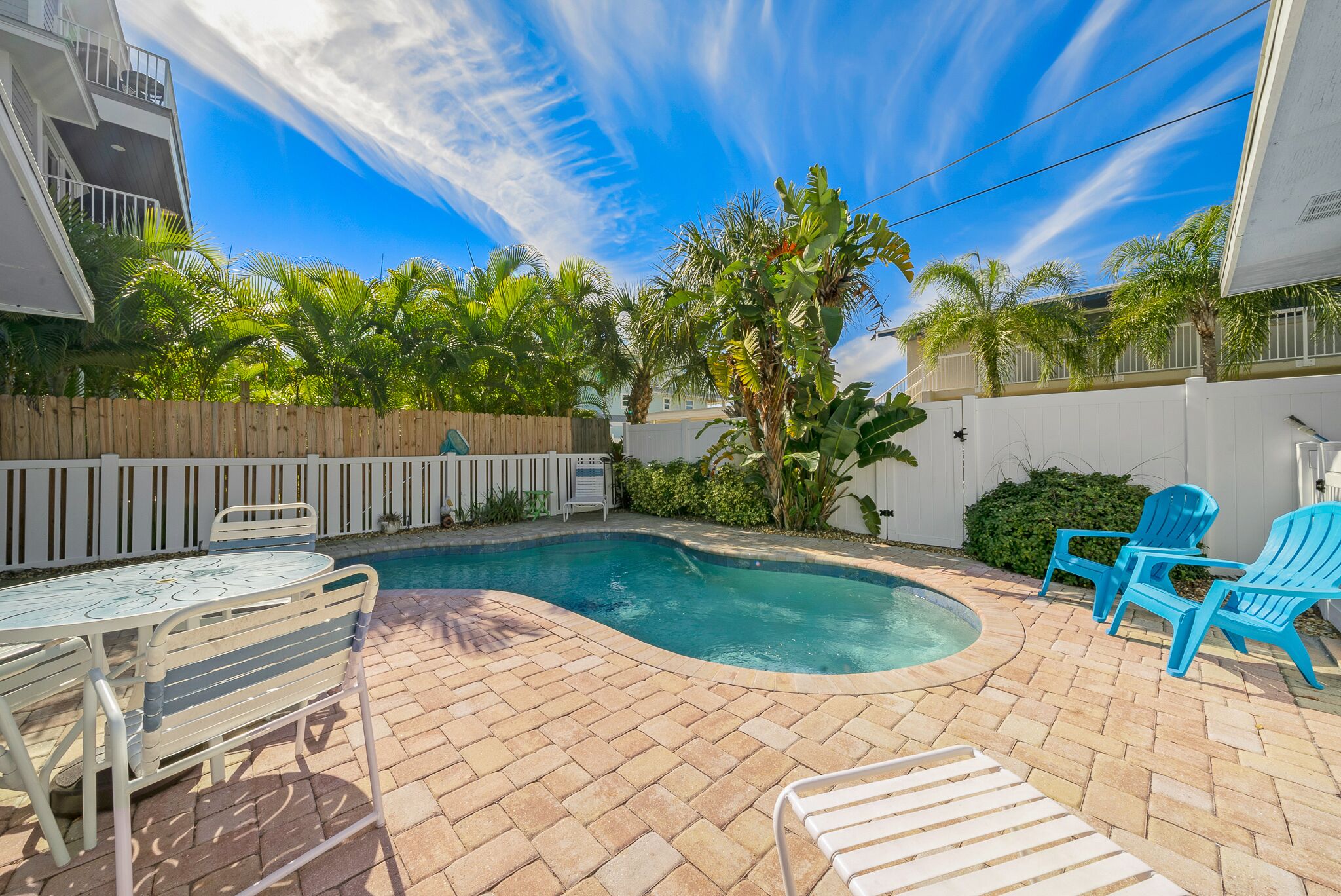 Et oppvarmet basseng