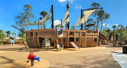 92 Forest Gardens: Newly Remodeled Villa, Walk to Beach, Pool, Free Bikes