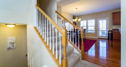 Modern Home w/ Great Amenities
