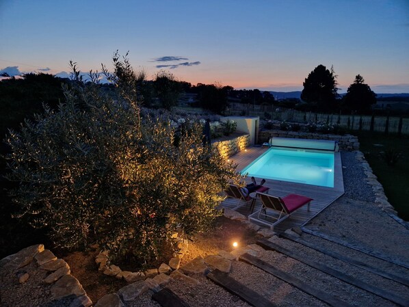 Outdoor pool, a heated pool