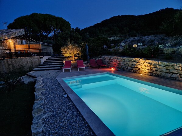 Piscine extérieure, piscine chauffée
