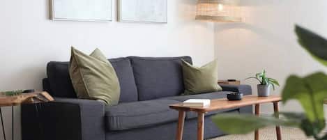 テレビ、書斎 / ワークスペース