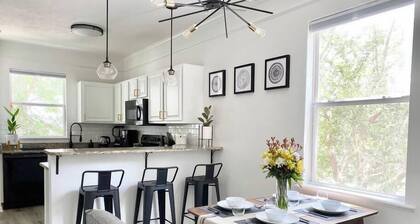 Sanctuary at Oaks | Full Kitchen • Near I75