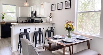 Sanctuary at Oaks | Full Kitchen • Near I75