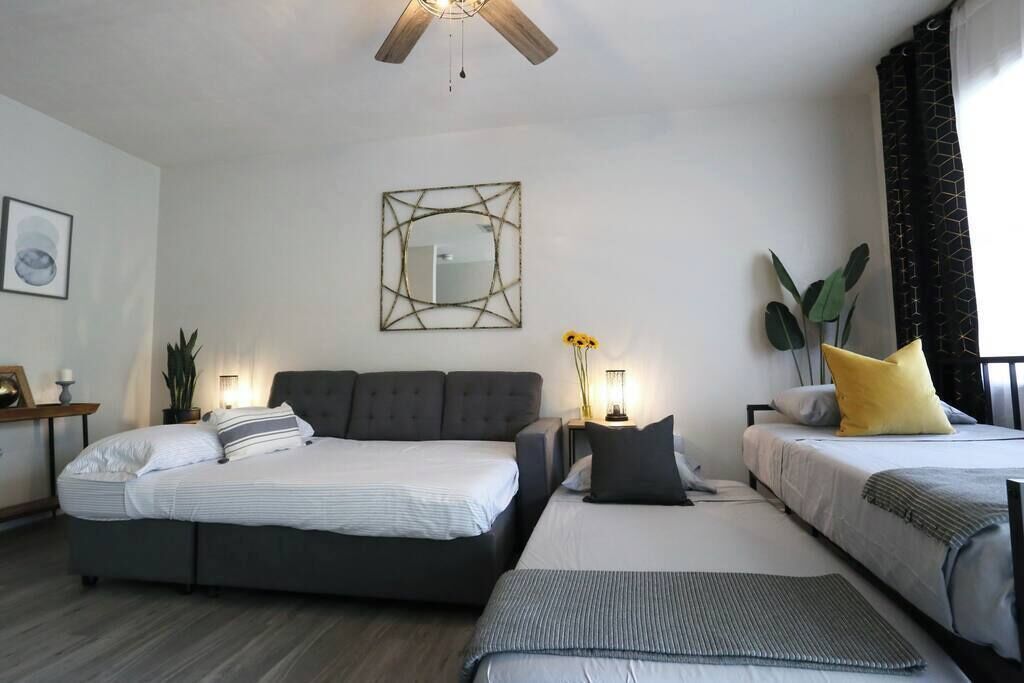 2 bedrooms, iron/ironing board, WiFi, bed sheets