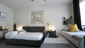 2 bedrooms, iron/ironing board, WiFi, bed sheets