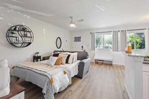 1 Schlafzimmer, Schreibtisch, Bügeleisen/Bügelbrett, WLAN
