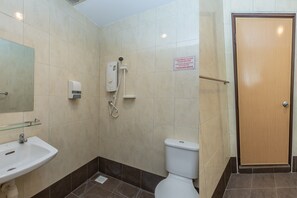 Bathroom - Hash House Hotel (Malacca City)