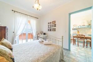 2 bedrooms, iron/ironing board, free WiFi, bed sheets - Apartment 'Bella Vista ' with Sea View, Wi-Fi and Air Conditioning (Corfu)