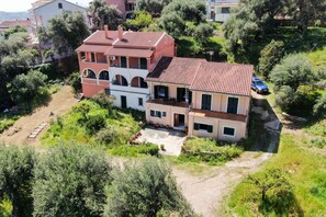 Exterior - Apartment 'Villa Prima ' with Sea View, Shared Terrace and Wi-Fi (Coruf)