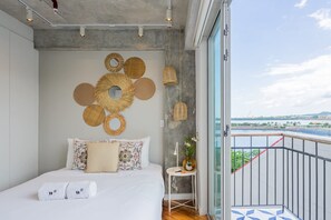 2 Schlafzimmer, Schreibtisch, Bügeleisen/Bügelbrett, WLAN