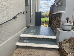 Front of property - Merritt guest house (Paignton)