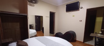 CONQUISTADOR HOTEL