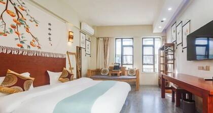 Yasu Inn (Kunming Dianchi Scenic Area)