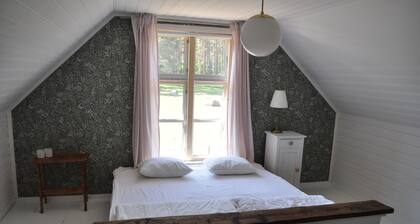 Lovingly renovated Swedish house in an idyllic location on the edge of the forest and close to the river
