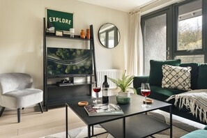 Smart-TV, Netflix, Kinderspielzeug, Streaming-Dienste