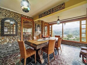 Dining - Spacious Weekend Getaway! (Antioquia)