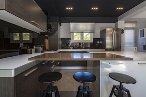 Comfort Apartment | Private kitchen | Electric kettle - URBAN F HOUSE (Corfu)