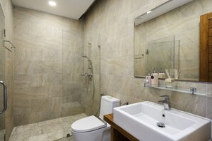 Dusche, Handtücher, Seife, Shampoo