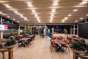 Restaurant - Olimpic Hotel (Tirana)