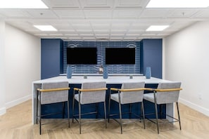 Interior - 3BR Modern Downtown Apartment with Gym & Office (Charlotte)