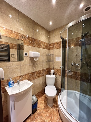 Habitación doble Deluxe | Baño | Toallas