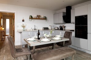 Dining - Silver Strand - Three Bedroom Cottage, Sleeps 6 (Benllech)
