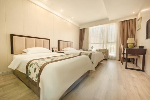 Baihe Boutique Hotel (Yueqing Beibaixiang Store)