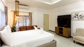 Family Room, Multiple Beds | Soundproofing, free WiFi