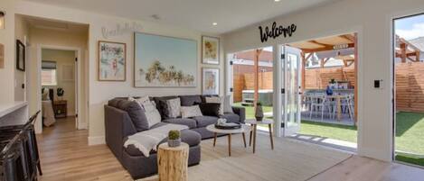 Fernseher, Stereoanlage