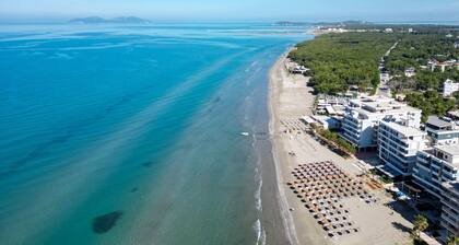 Sea & Sand Hotel
