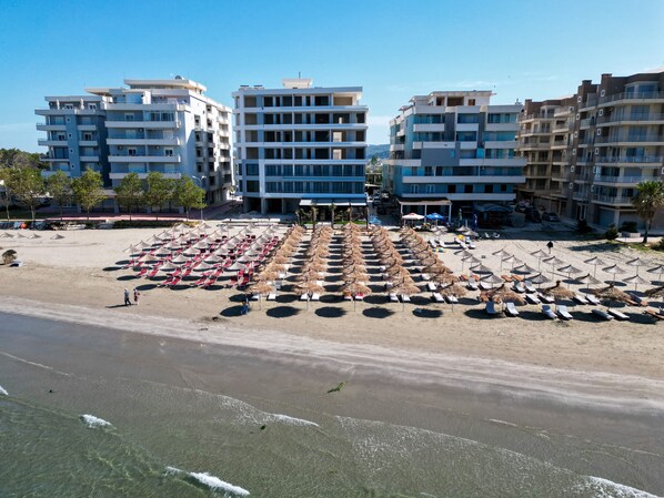 Front of property - Sea & Sand Hotel (Qendër Vlorë)